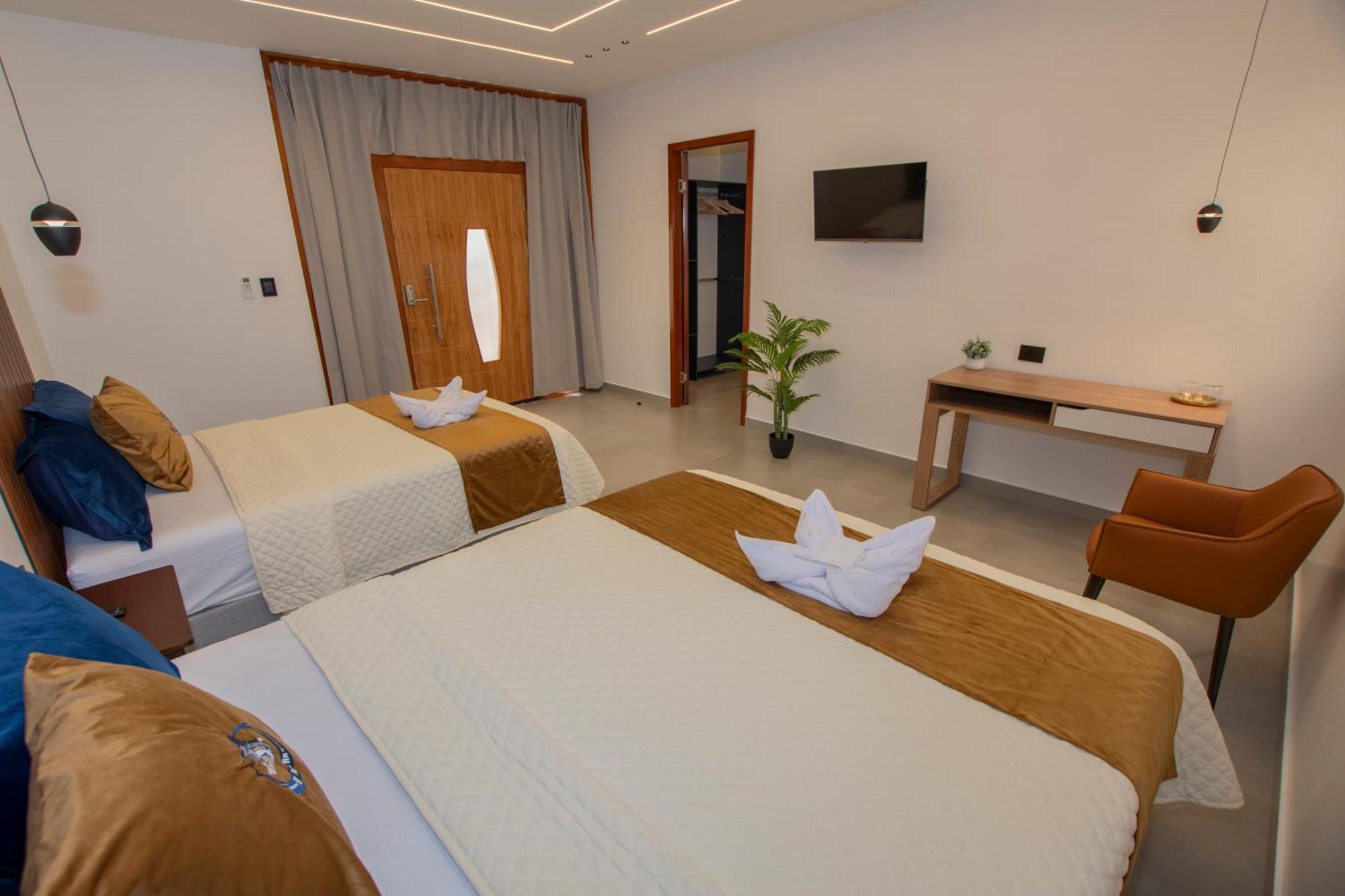 פוארטו בקריסו מורנו Blue Marlin Galapagos, Hotel & Spa מראה חיצוני תמונה