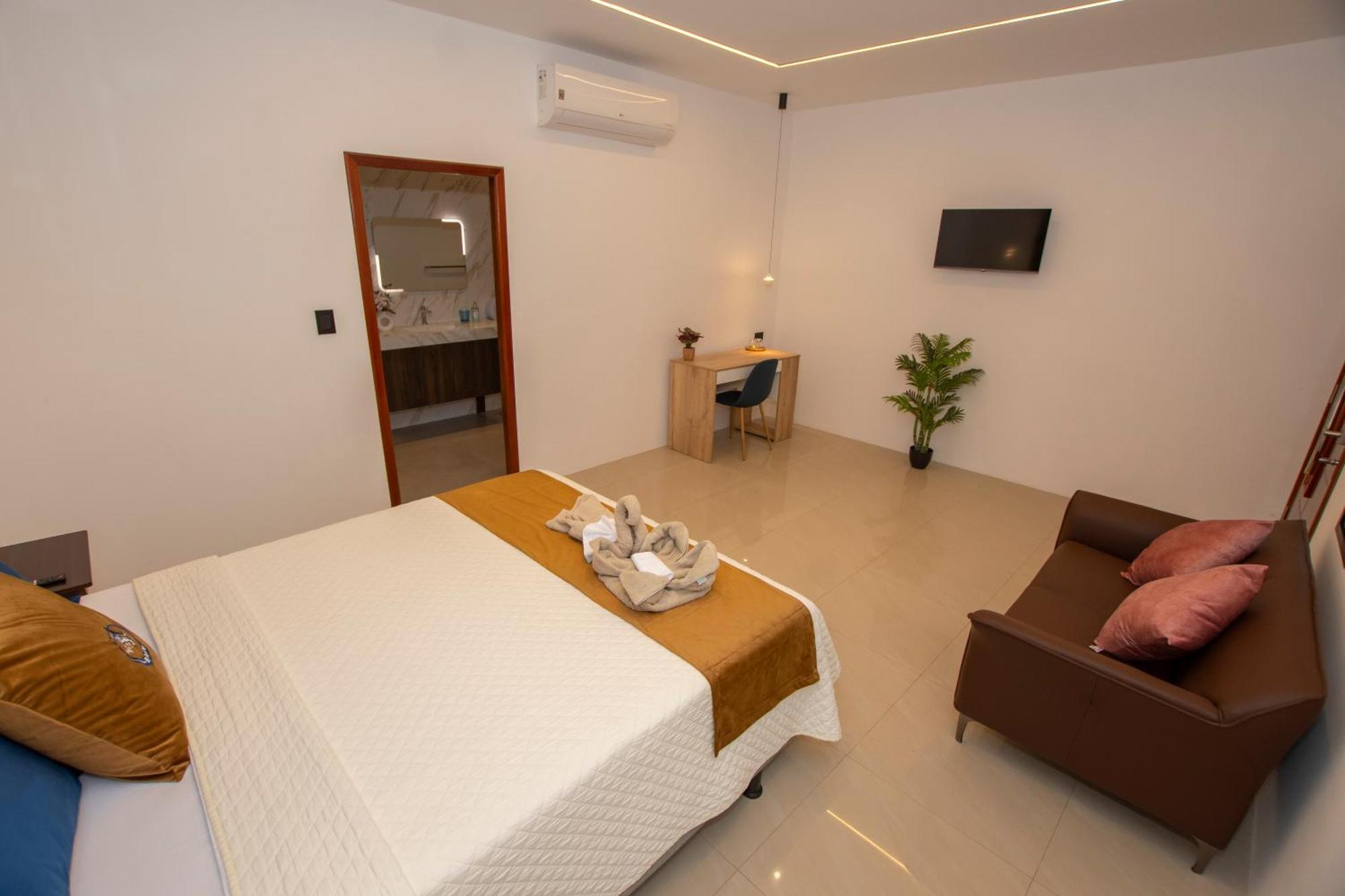 פוארטו בקריסו מורנו Blue Marlin Galapagos, Hotel & Spa מראה חיצוני תמונה