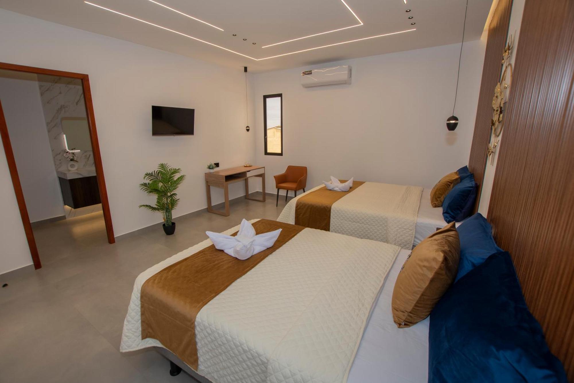 פוארטו בקריסו מורנו Blue Marlin Galapagos, Hotel & Spa מראה חיצוני תמונה