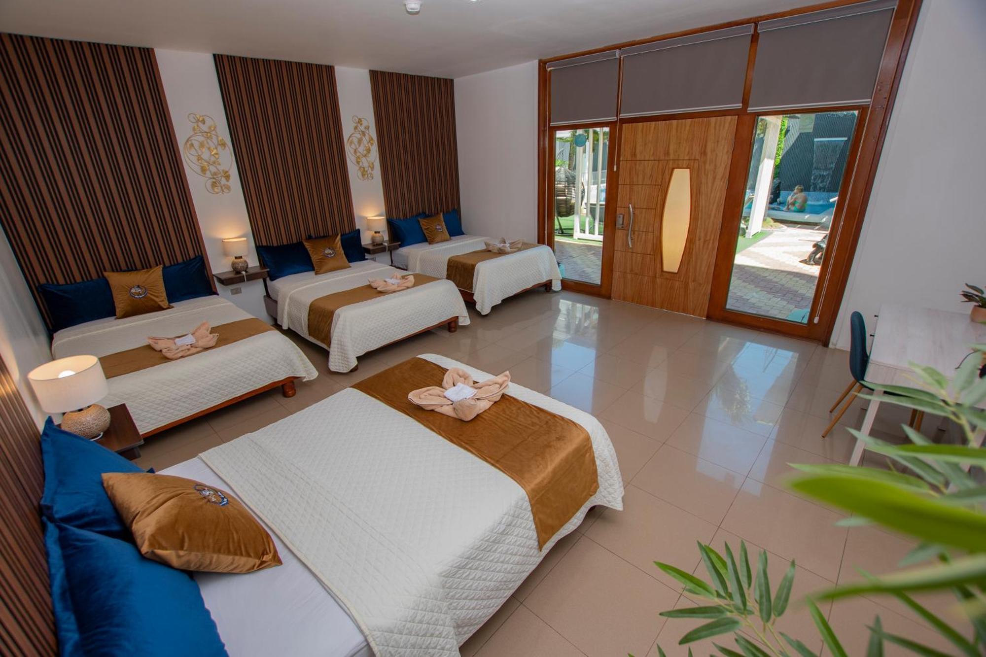 פוארטו בקריסו מורנו Blue Marlin Galapagos, Hotel & Spa מראה חיצוני תמונה